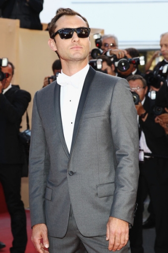 Tree+Life+Premiere+64th+Annual+Cannes+red-carpet-8-2.jpg